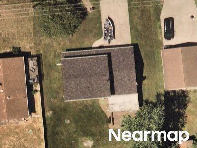 Th Ave, East Moline, Preforeclosure Single-family Home