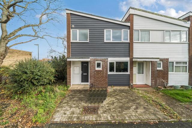 Dolphin Crescent, Alverstoke, 3 Bedroom End