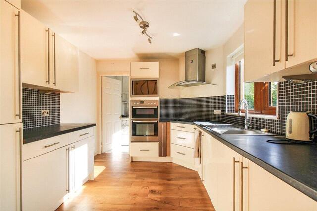 Banklands Avenue, Silsden, 4 Bedroom Detached