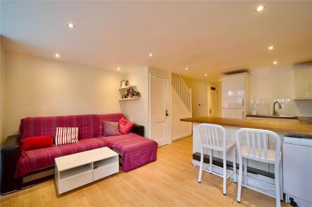 Cromwell Road, Grays, 2 Bedroom End