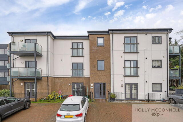 Hillbrow Road, Bromley, 2 Bedroom Flat