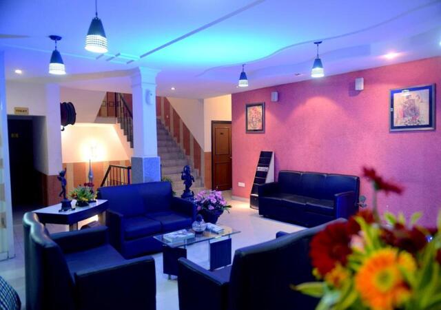 Rajpur Road, Opp. Cni Girls Inter Collage Dehradun Uttrakhand, Dehradun, Hotel Central Park