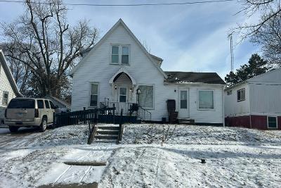 S Th Ave, Freeport, Preforeclosure Single-family Home