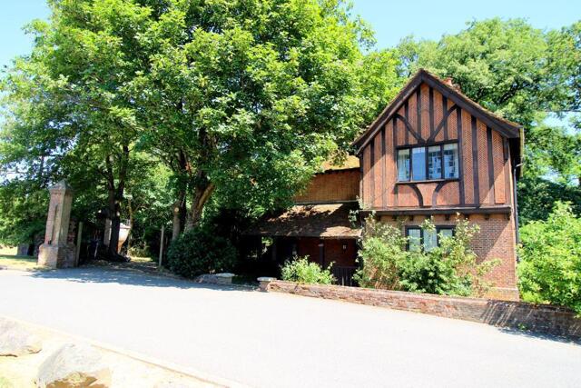 Putteridge, Putteridge Park, Luton, 3 Bedroom Detached