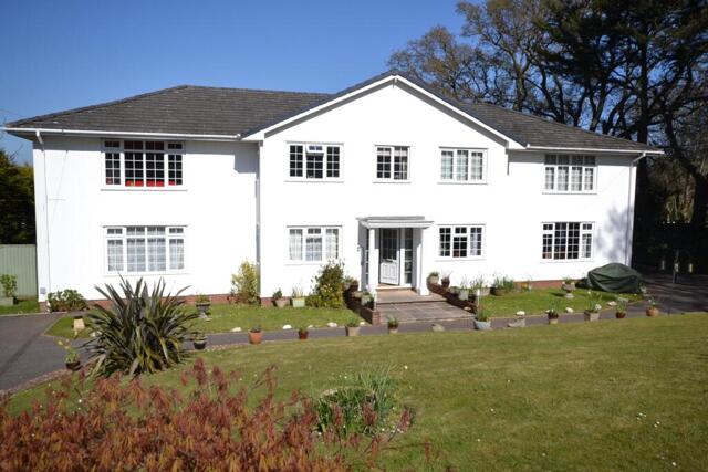 Brook Meadow Court, Exmouth Road, 2 Bedroom Apartment