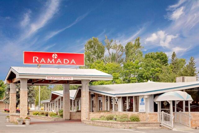 King Street East, Gananoque, Ramada By Wyndham