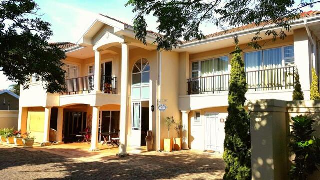 A Kenyon Crescent - Bonnie Doon, East London, Arum Guest House