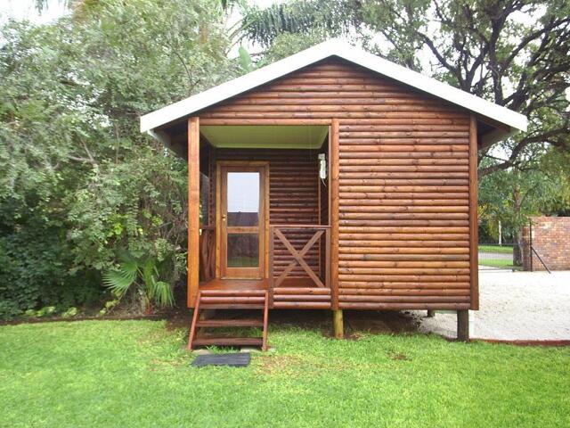 Giraffe Street, Hoedspruit, Mist Of Gold