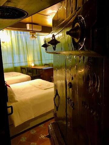 Rathna Avenue, Richmond Road (general Thimayya Road), (near Mg Road, Trinity Circle), Bangalore, Gol Rathna Avenue, Richmond Road (general Thimayya Road), (near Mg Road, Trinity Circle), Bangalore, Gol