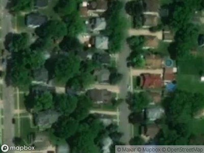 S Maple Ave, Freeport, Preforeclosure Single-family Home