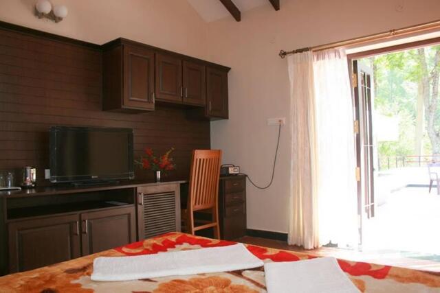 Rifle Range Road, Kodaikanal, Sunrise On Hills Rifle Range Road, Kodaikanal, Sunrise On Hills