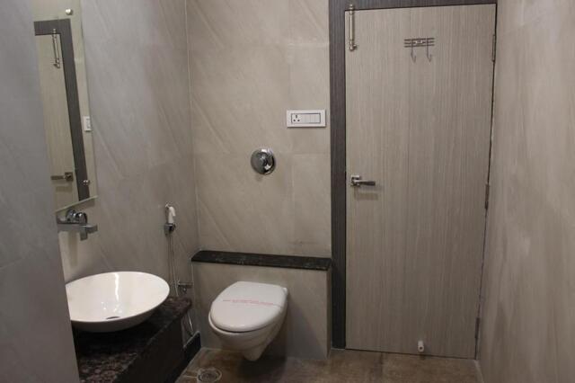 Th Bridge Road, Opp. Maharshi College, Jabalpur, Playotel Inn Anmol Th Bridge Road, Opp. Maharshi College, Jabalpur, Playotel Inn Anmol