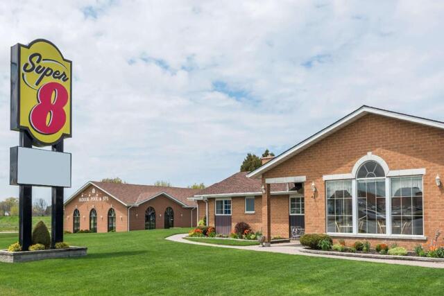 On-, Saugeen Shores (on), Super 8 By