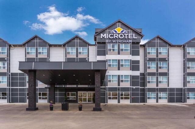 Th Avenue, Whitecourt (ab), Microtel Inn &