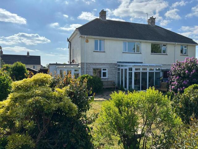 Clarendon Avenue, Redlands, 3 Bedroom Semi-detached