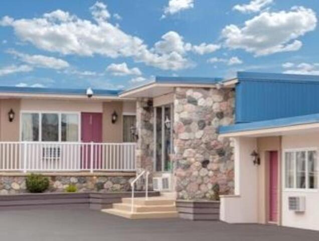 York Street, Sudbury (on), Belmont Inn, Motel