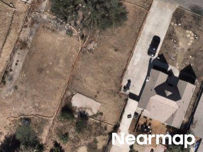 W Altadena Dr, Altadena, Preforeclosure Single-family Home