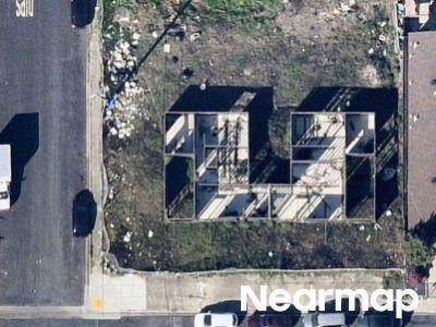 Grove Ave, Richmond, Preforeclosure Single-family Home