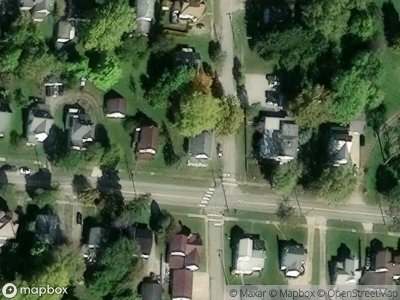 E Main St, New London, Preforeclosure Single-family Home