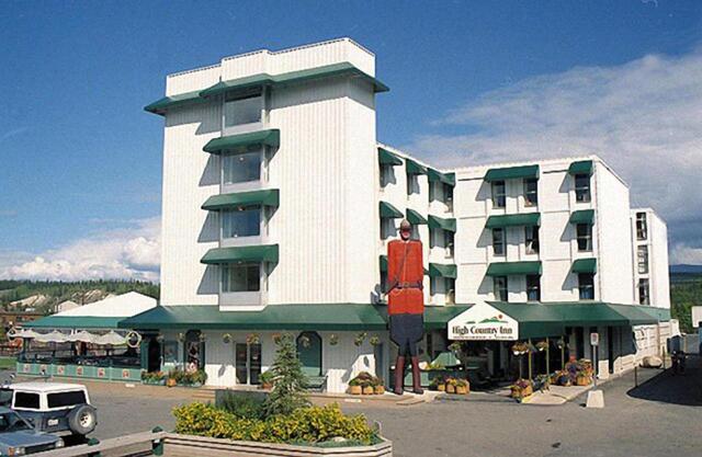 Th Avenue, Whitehorse (yt), Coast High Country