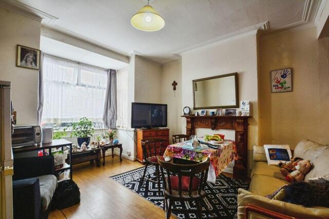 Grosvenor Road, Skegness, 6 Bedroom Terraced