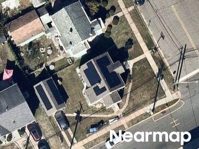 Columbus Ave, Woodbridge, Preforeclosure Single-family Home