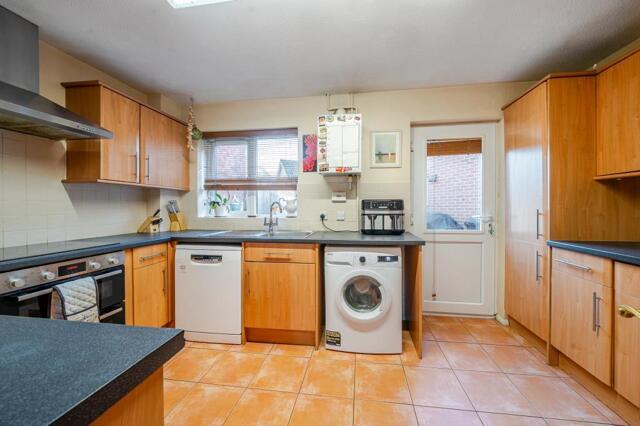 Quarrington Close, Thatcham, 3 Bedroom Semi-detached