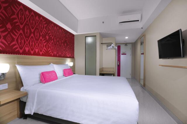 Jalan Basuki Rahmat, Sorong, Favehotel Sorong, Hotel