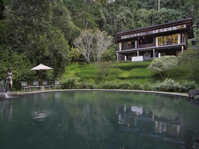 Jalan Gunung Sari, Peliatan-ubud, Bali, Dua Dari Estate