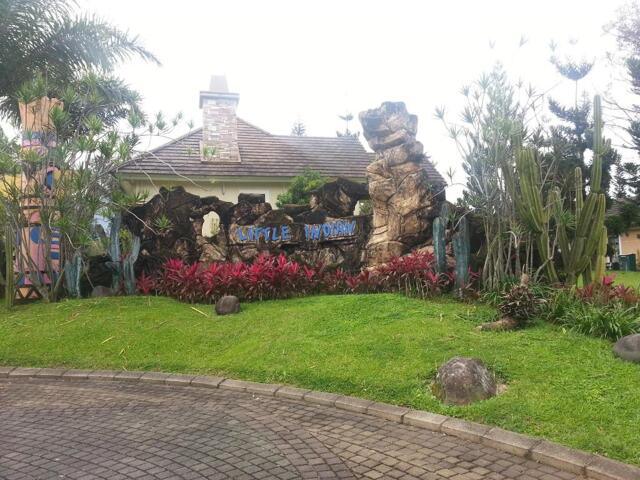 Jalan Raya Palasari Villa Kota Bunga  Cc, Bogor, Zevannya Villa Praha