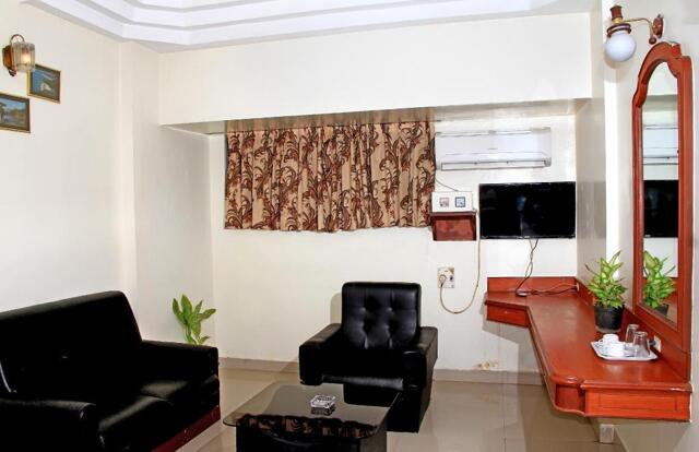 North Veli Street, Madurai, Hotel Duke, Hotel