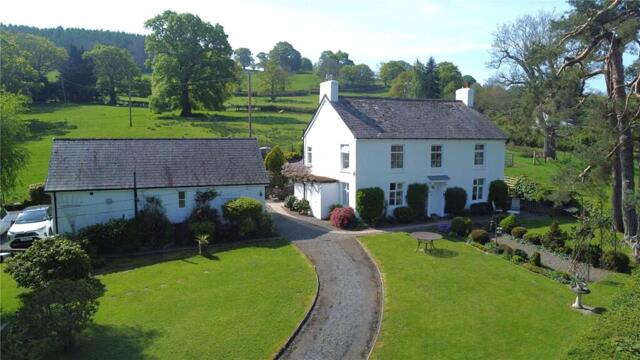 Llanfyllin, Powys, 5 Bedroom Detached Llanfyllin, Powys, 5 Bedroom Detached