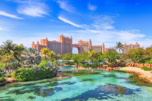 Casino Drive, Nassau, The Royal At