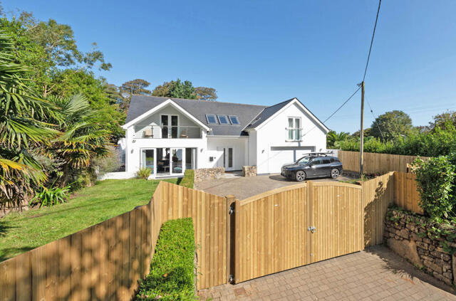 Trelyon Avenue, St. Ives, 4 Bedroom Detached Trelyon Avenue, St. Ives, 4 Bedroom Detached