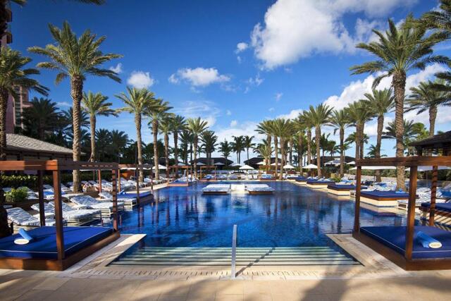 Casino Drive, Nassau, The Cove At