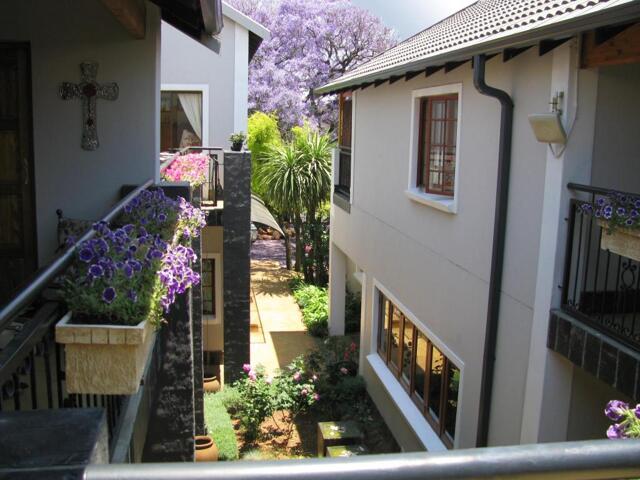 Lily Avenue, Dunvegan, Edenvale, Johannesburg, Dunvegan Execu Lodge