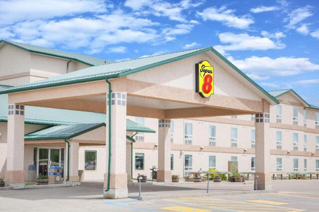 Kelsey Trail, Swan River, Super 8 By