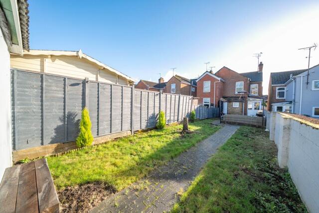 Eastfield Road, Andover, 2 Bedroom End