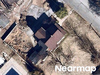 Fairview Ave, Newton, Preforeclosure Single-family Home