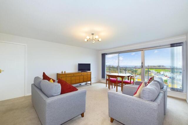 Langstone Close, Babbacombe, 2 Bedroom Apartment