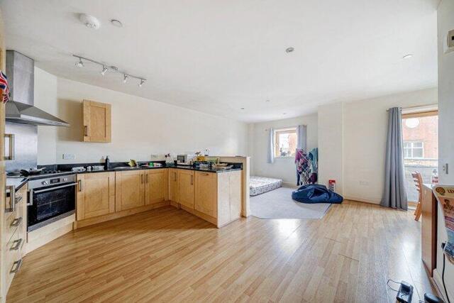 Burgess House, Leicester, 2 Bedroom Flat