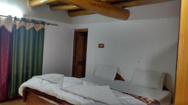 Chubi ,leh, Chubi Sponbo Guest