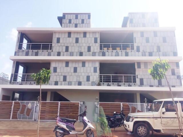 No., Center Point Nagar, Pudhukottai Road, Near Vishnu Hospital ( Opp New Bustand Road), Thanjavur, 