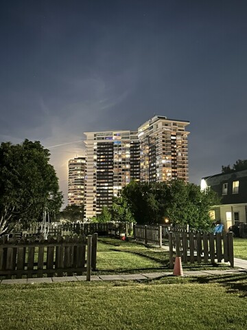 Mississauga, Room For Rent