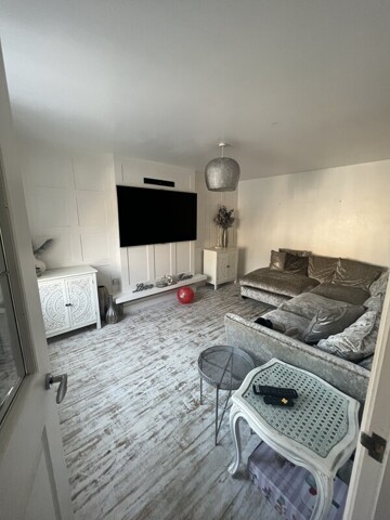 Hersden, Room For Rent