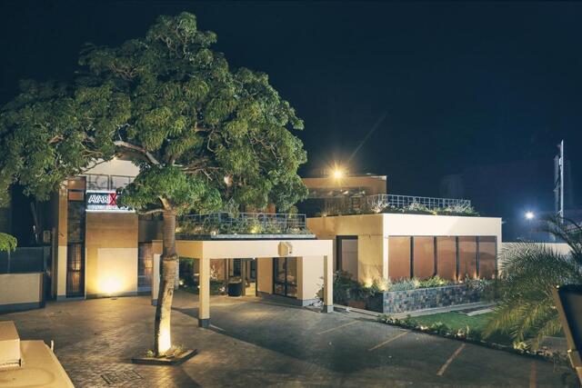 Old Bahalwalpur Road, In Front Of High Court - Multan, Multan, Avari Xpress Boutique