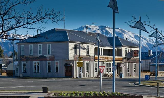 Main St, Methven, The Brown Pub