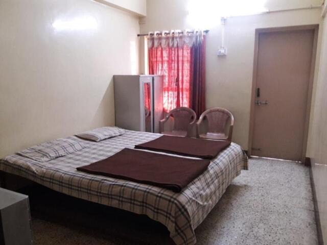 Near C B S, Above Bank Of India, Old Agra Road, Nashik, Maharashtra, Nashik, Hotel Kubera, Hotel