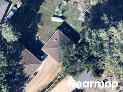 West Rd, Circle Pines, Preforeclosure Single-family Home