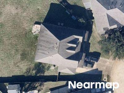 Serrano Lake Ct, Tomball, Preforeclosure Single-family Home